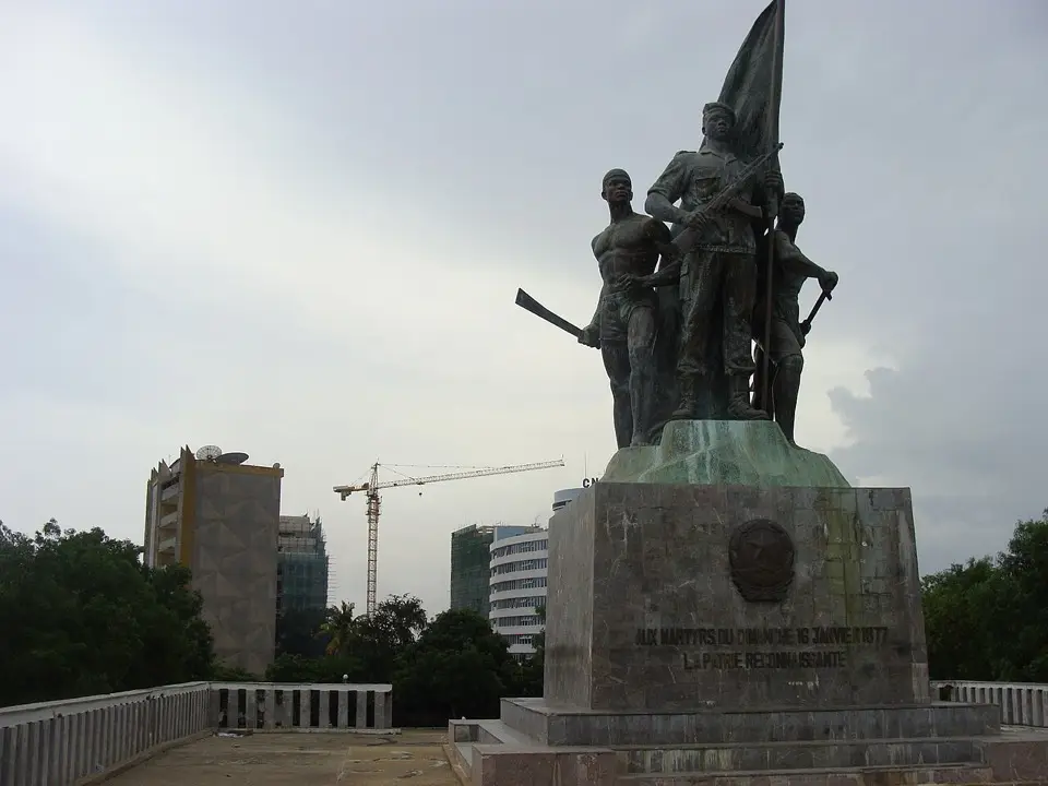 Place du Souvenir (1)